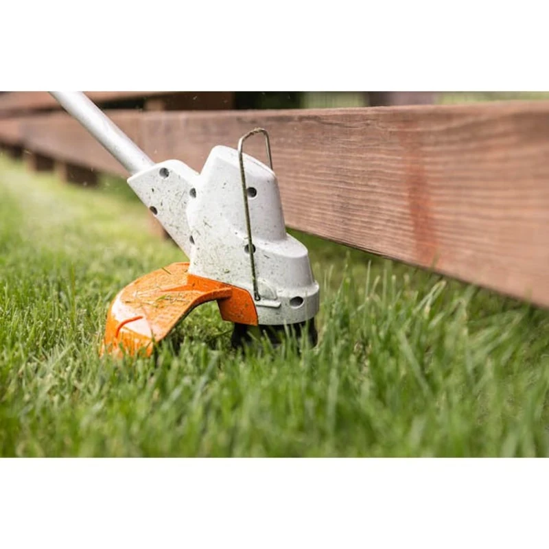STIHL FSA 57 w/ AK 20 11 in. 36 V Battery Trimmer Kit (Battery & Charger)